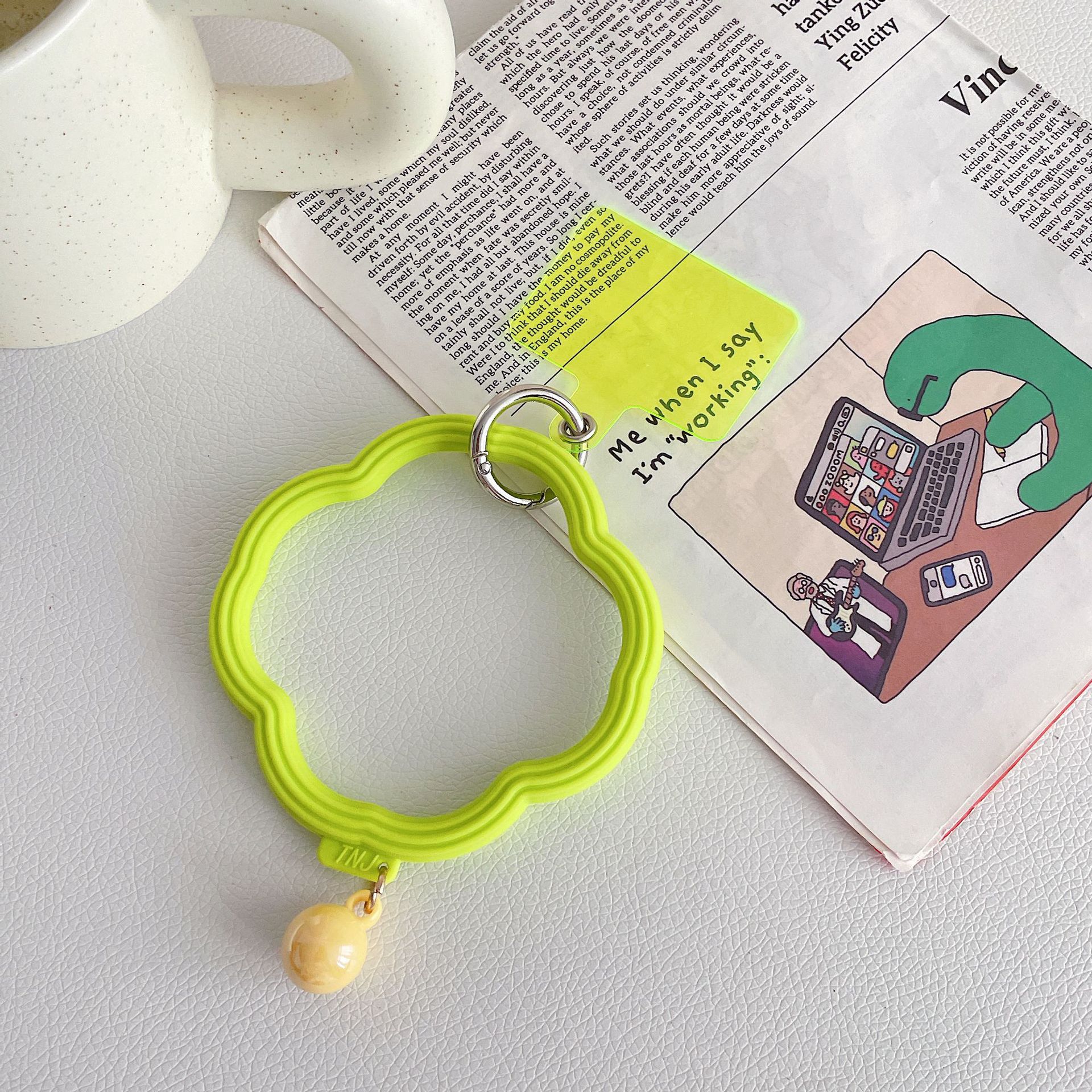 Japan South Korea Small Fresh Flowers Solid Color Personality Creative Clip Mobile Phone Lashings Silicone Anti-Fall Ring Wrist Strap Pearl Pendant Ring Universal Mobile Phone Shell Gasket Card Jewelry Pendant Female Model Item Picture