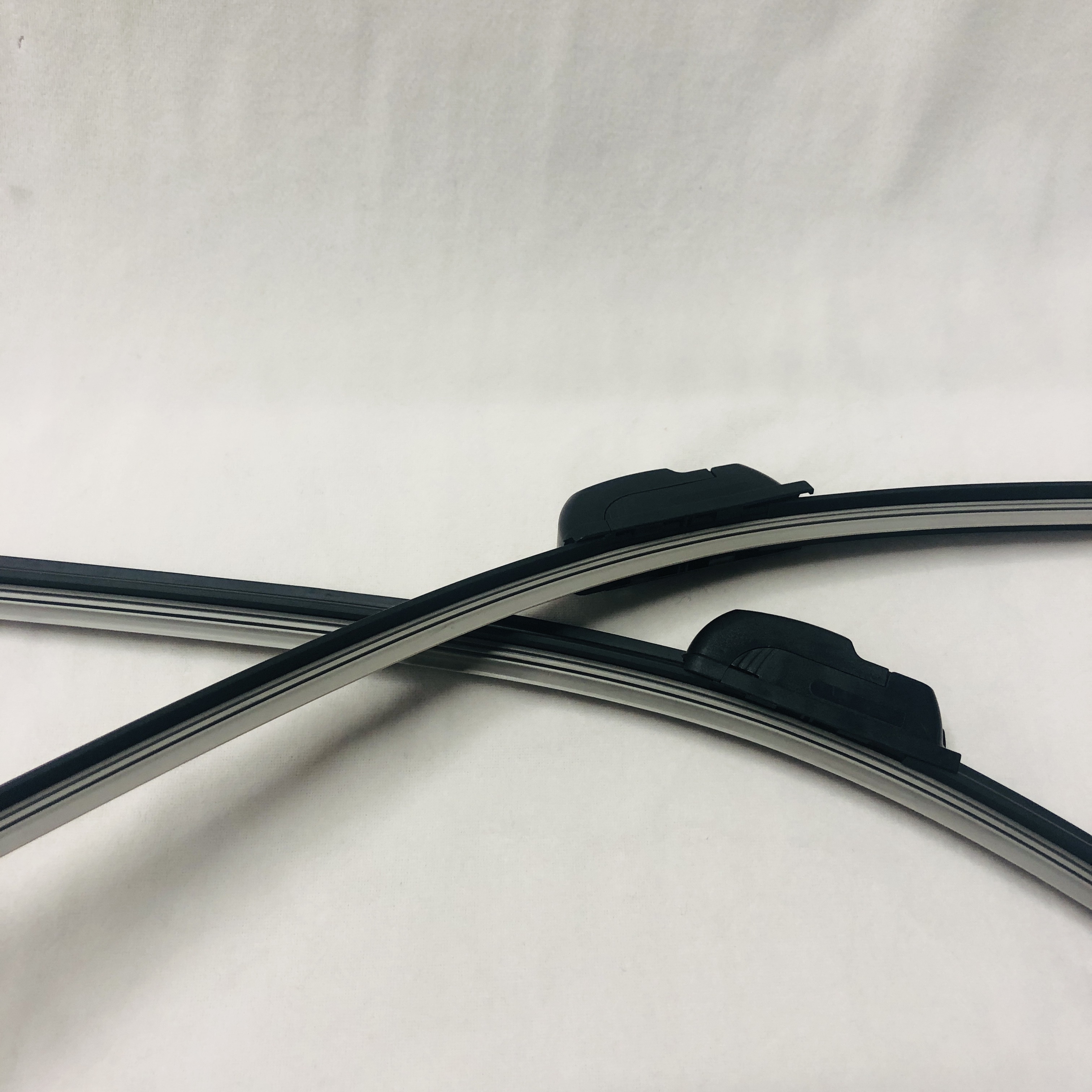 Escobilla limpiaparabrisas para Howo - Vista lateral