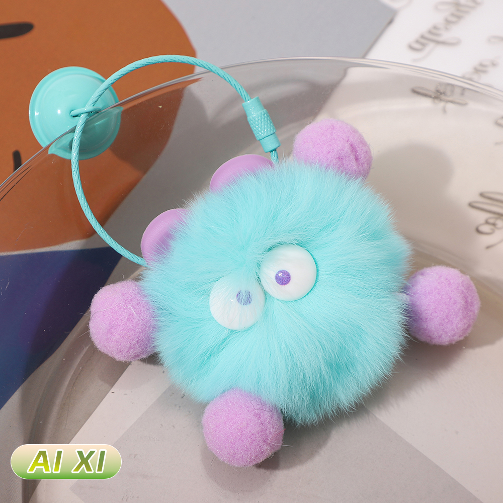 钥匙扣/钥匙环/指甲刀/亚克力钥匙扣/毛球钥匙扣白底实物图