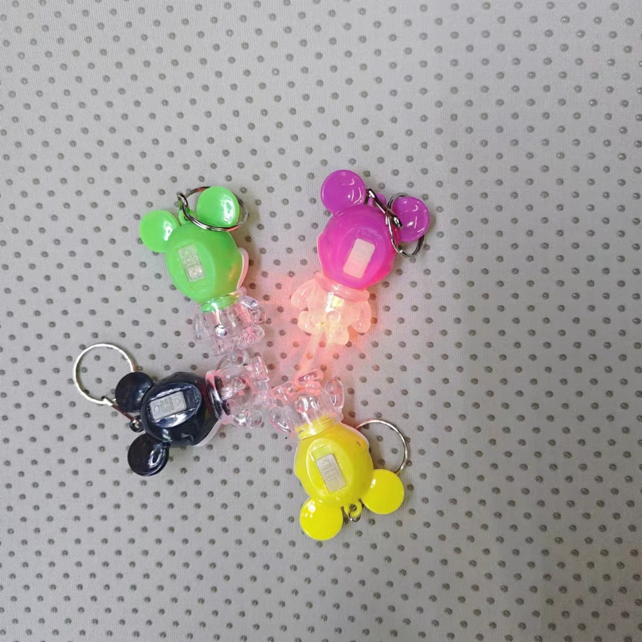 钥匙扣/钥匙环/指甲刀/满钻钥匙扣/亚克力钥匙扣产品图