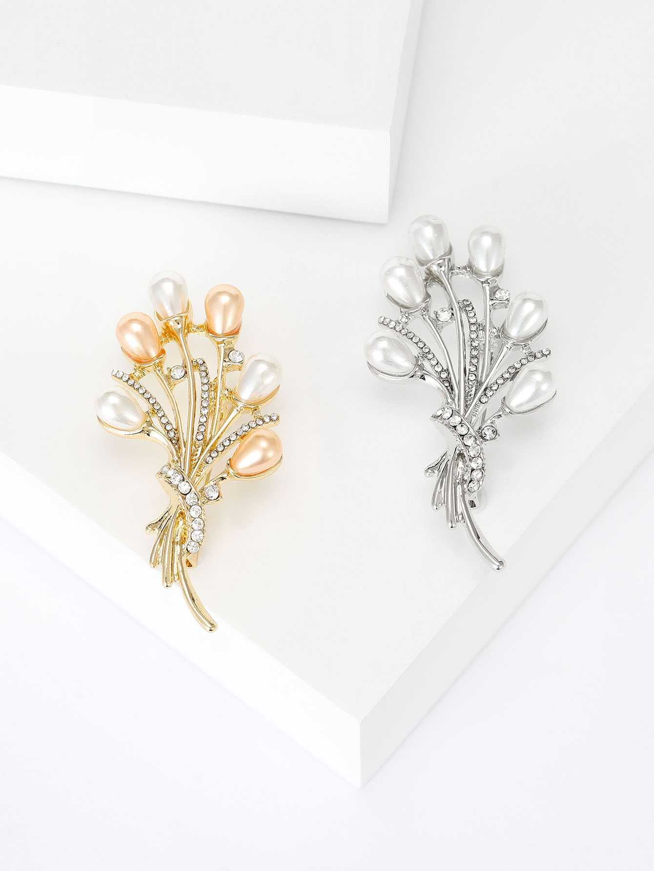 Ziyang Jewelry 2024 New Style Chinese alloy pearl brooch, high-end women's personalized and fashionable brooch, elegant brooch, coat cardigan and accessory factory direct sales details Picture