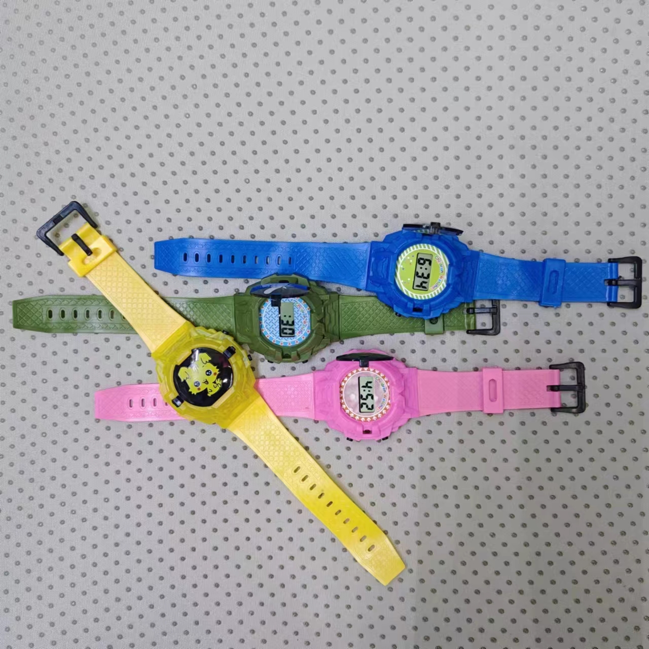 New cartoon flip cover student electronic watch small gift event, factory direct sale Specification image