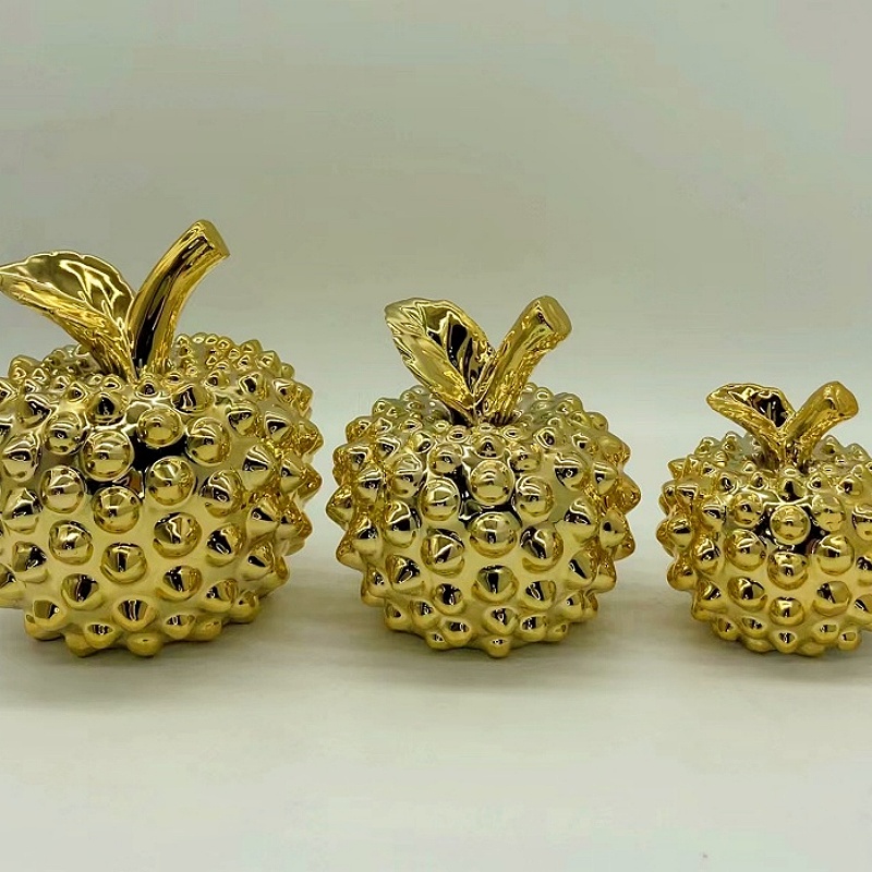 Fruit apple electroplated gold champagne gold pineapple pineapple ceramic ornaments Home decoration and display handicrafts 3 Golden Castle vase Application Scenario