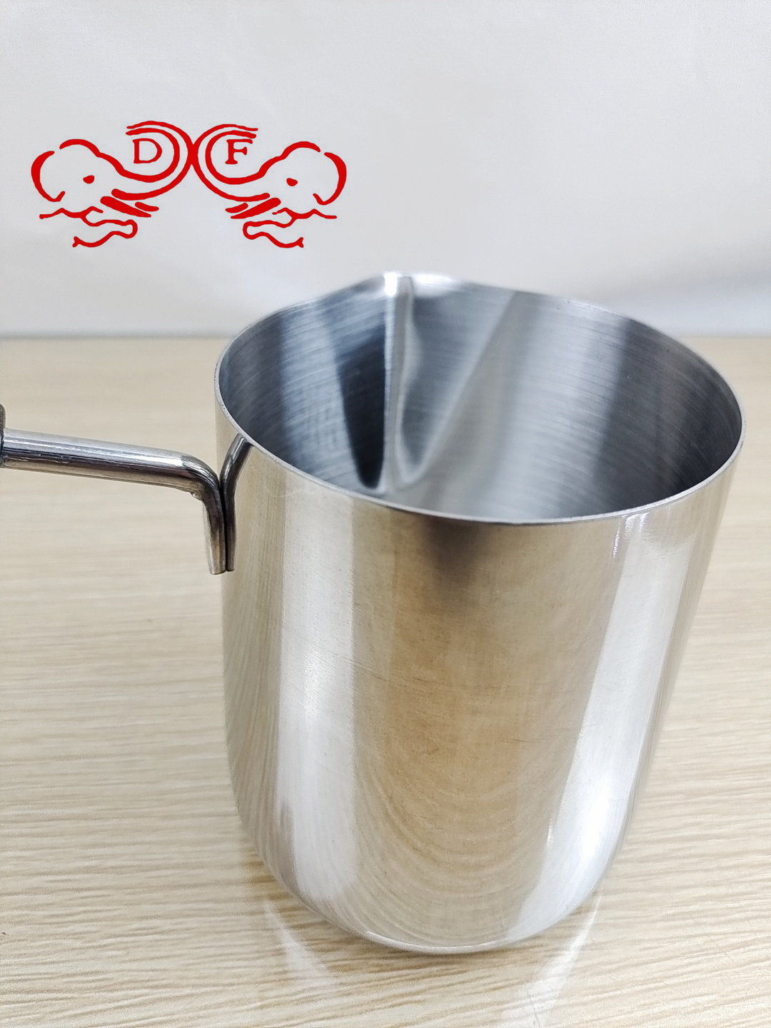 DF68254 وعاء من الفولاذ غير القابل للصدأ، مضاف عليه سماكة المقلاة بالمقلاة Item Picture