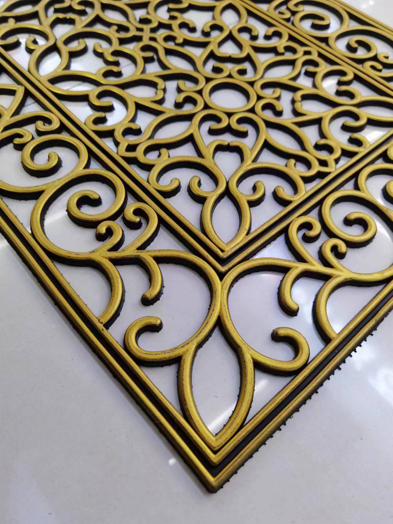 New PVC perforated injection-molded mat, anti-slip mat, door mat, floor mat, bathroom mat, indoor mat, 40*60cm floor mat, kitchen and bathroom floor mat Application Scenario