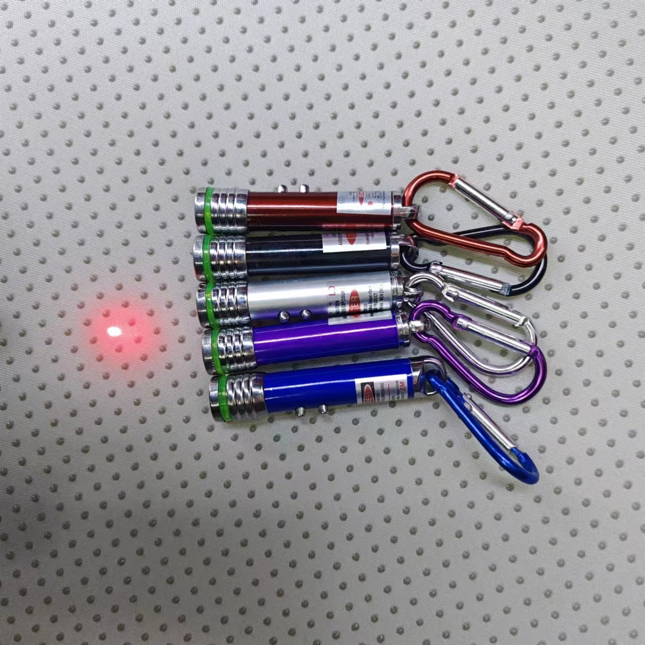 Laser light, laser light, two white lights, flash and infrared aluminum buckle flashlight manufacturer wholesale pic 3