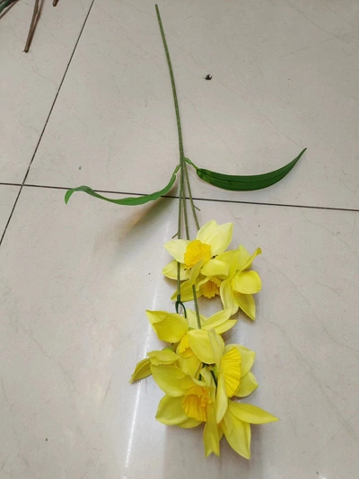 Factory Direct Sales 3 Forks 9 Artificial Narcisls Easter Special Plastic Flowers Home Wedding Decoration Diy Flowers Flowers, Qingming Festival Sacrifice False Flowers