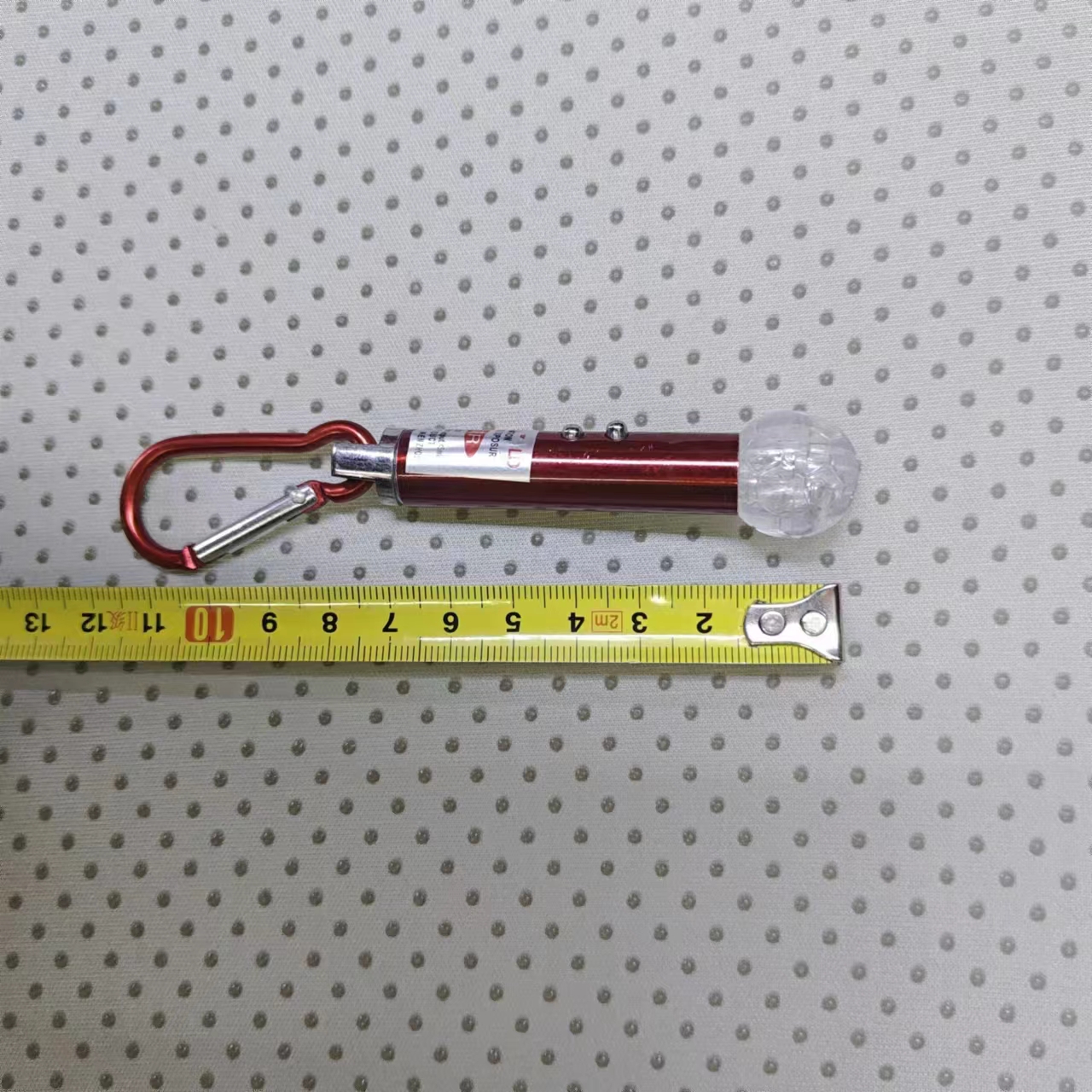 Laser flashlight, football seven-color light, led wholesale, practical gifts, 5-yuan store, children's luminous toys, direct sales from Gao Gao Electronics Item Picture