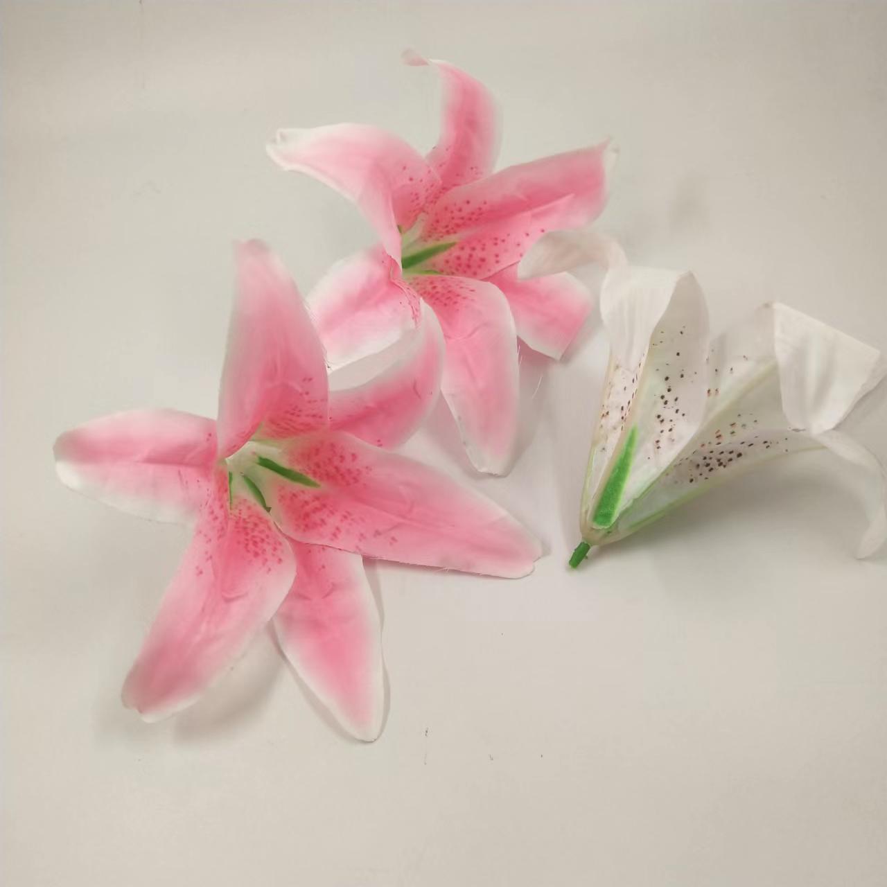 Simulation Plastic Lily With Heart Lily Flower Head Wedding Decoration Diy Flower Materials Flower Shooting Props details Picture