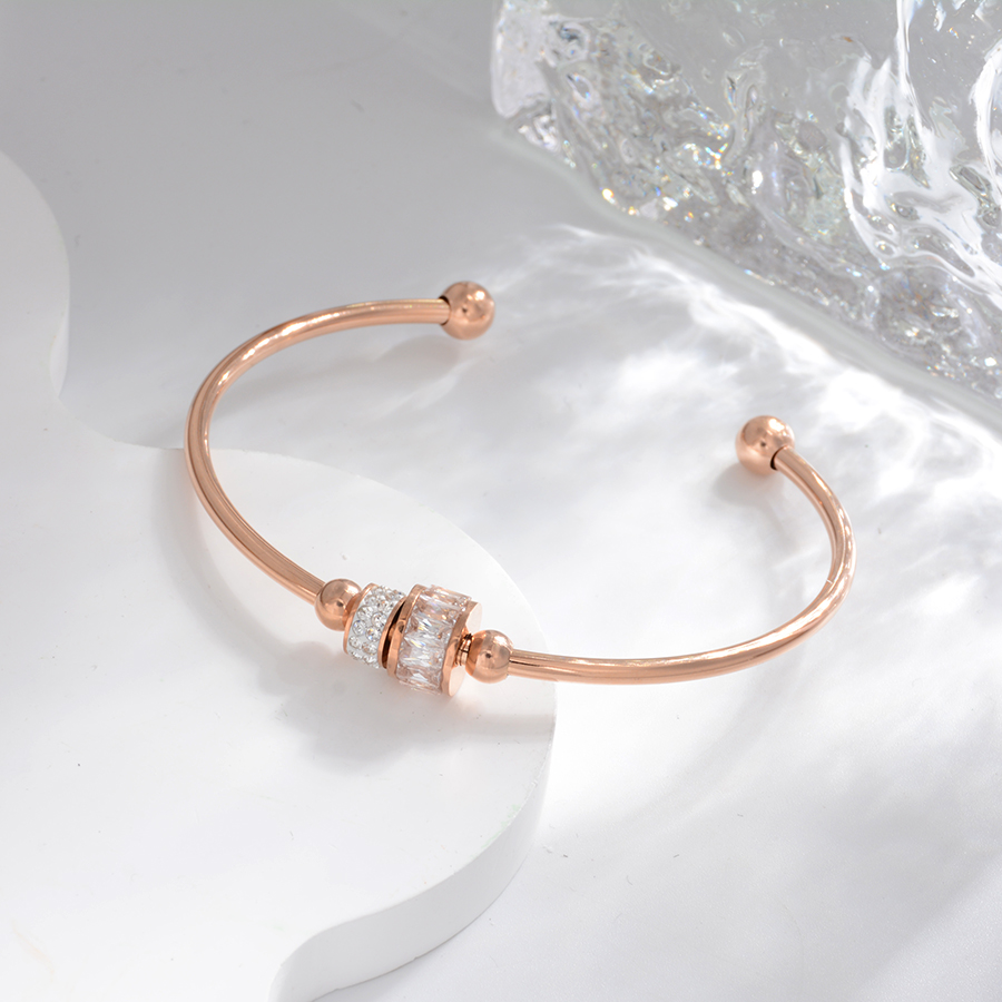 European, American and Korean fashion zircon bracelet, titanium steel rose gold bracelet, women's accessory gift details Picture