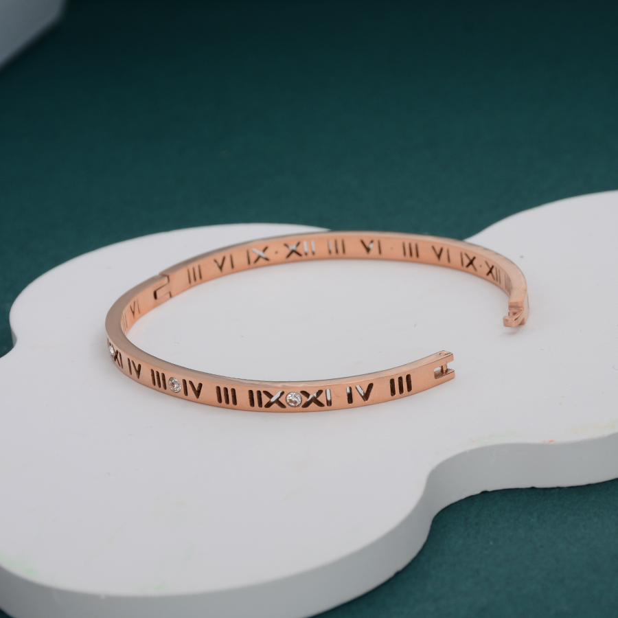 European, American and Korean style personalized and fashionable hollowed-out Roman numeral bracelet, simple titanium steel bracelet, women's accessory, women's gift Application Scenario