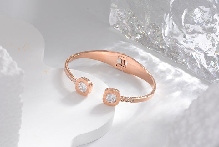 European, American and Korean style unique and simple zircon diamond-encrusted bracelet, now available titanium steel rose gold bracelet for women pic 2