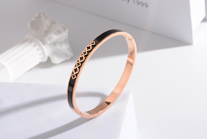 Korean-style simple and individual black stripe bracelet with hollowed-out design, titanium steel rose gold bracelet, versatile accessory, exquisite gift for women pic 3
