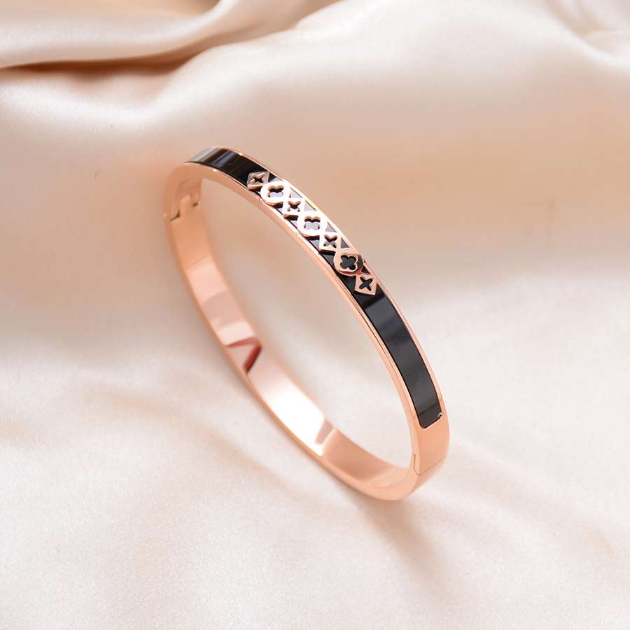 Korean-style simple and individual black stripe bracelet with hollowed-out design, titanium steel rose gold bracelet, versatile accessory, exquisite gift for women Specification image