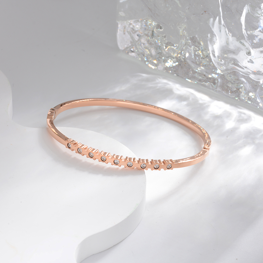 A new style of personalized, simple and fashionable small diamond bracelet, titanium steel rose gold bracelet, delicate women's accessory gift trend Specification image