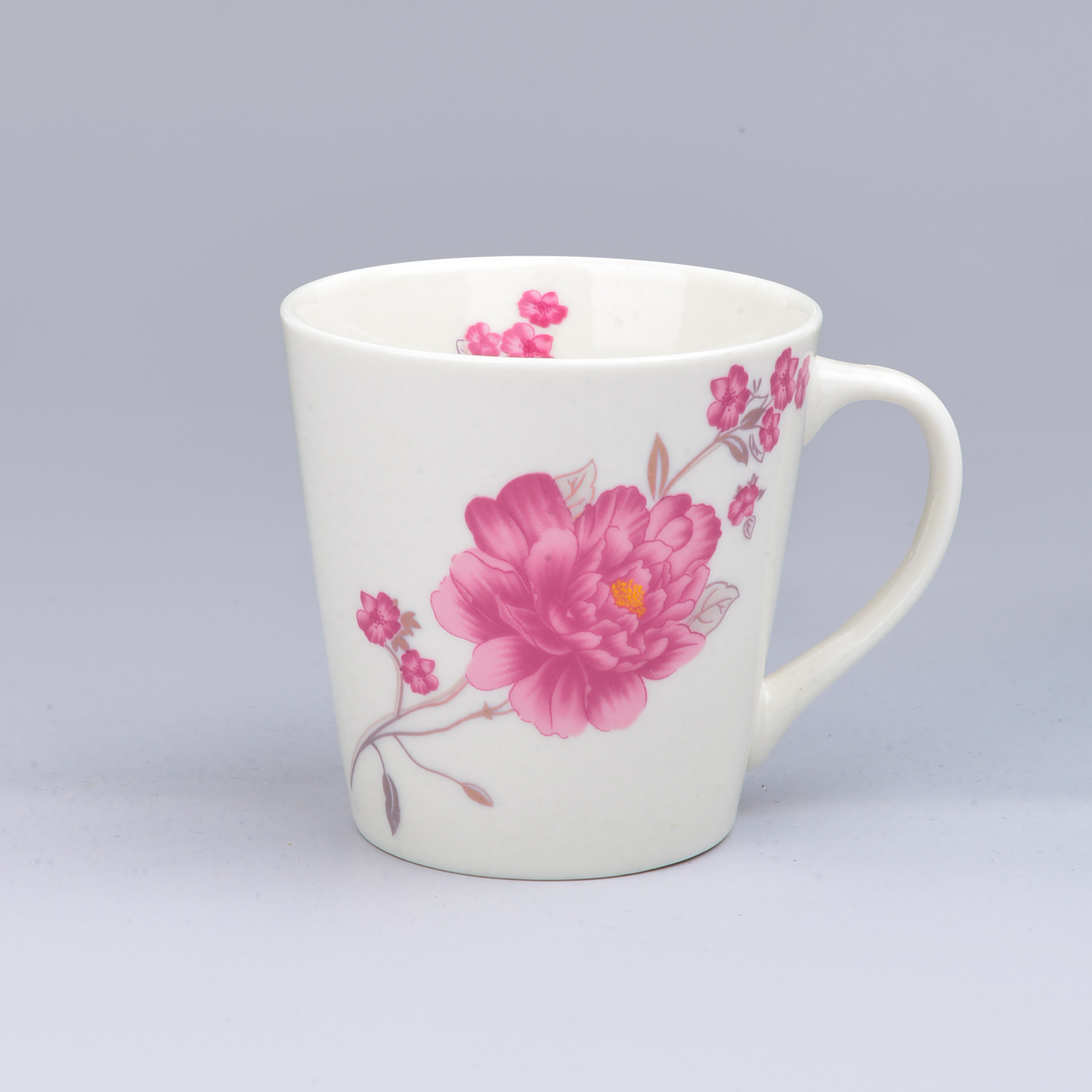 Cross-Border Ceramic Cup Mug Pink Flower Series Foreign Trade Roast Flower Cup Ceramic Coffee Cup Application Scenario