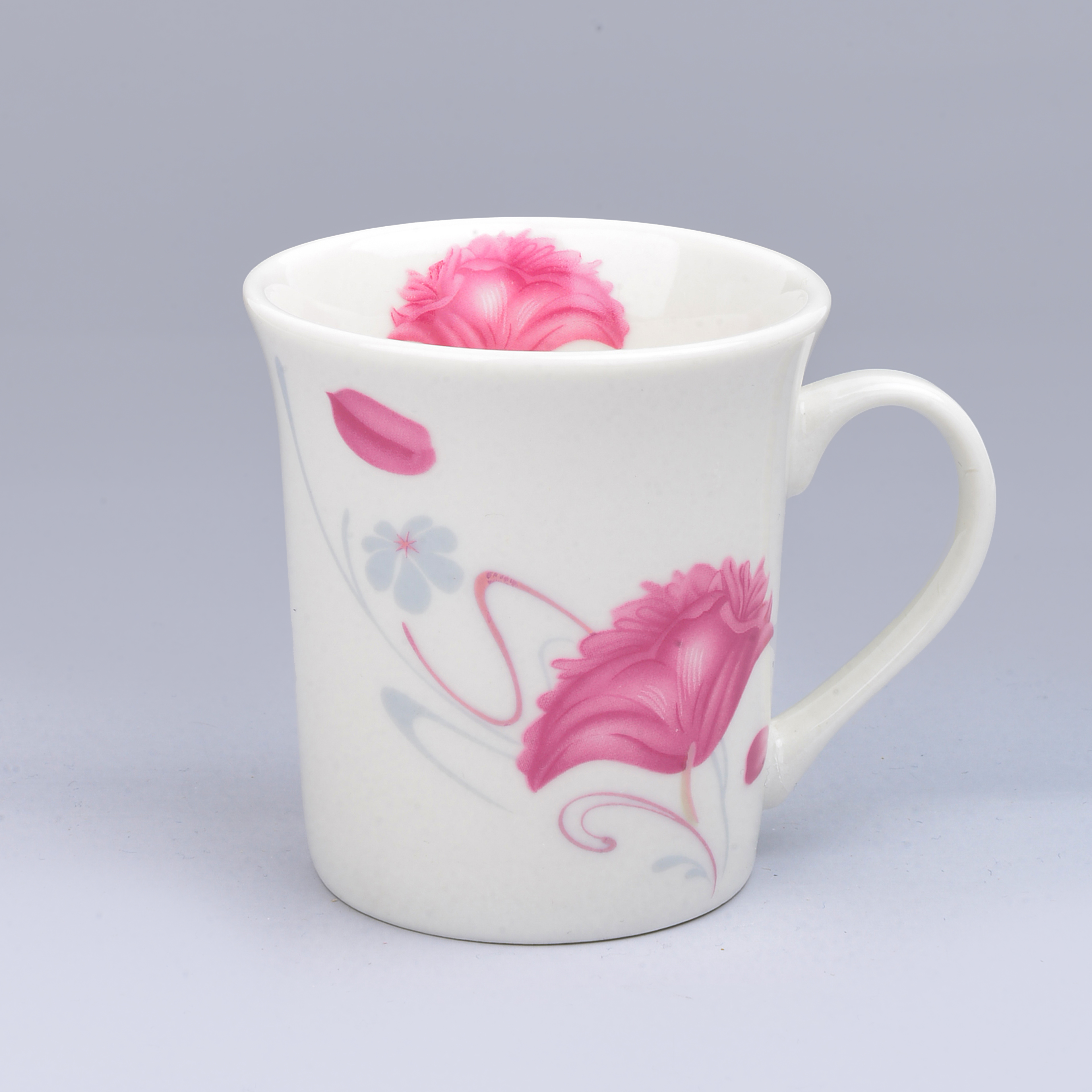 Cross-Border Ceramic Cup Mug Pink Flower Series Pattern Refreshing Foreign Trade Ceramic Cup Coffee Cup Application Scenario