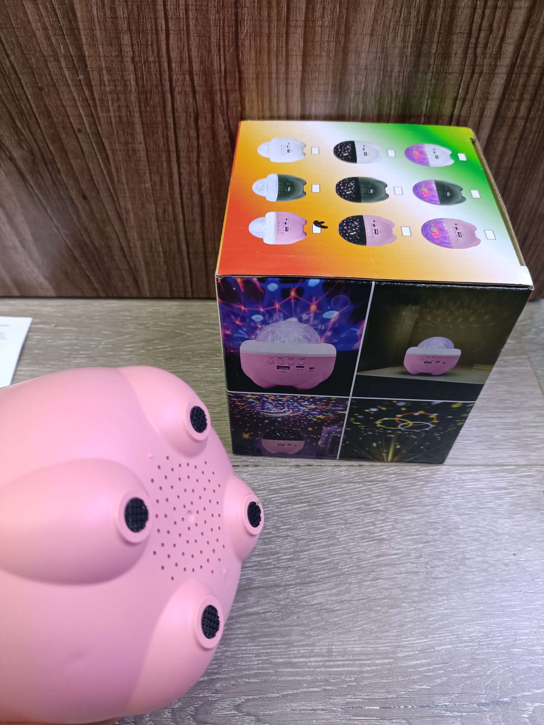 Bluetooth speaker Magic Ball light Projection light Atmosphere light LED night light USB audio crystal ball Magic ball night light details Picture
