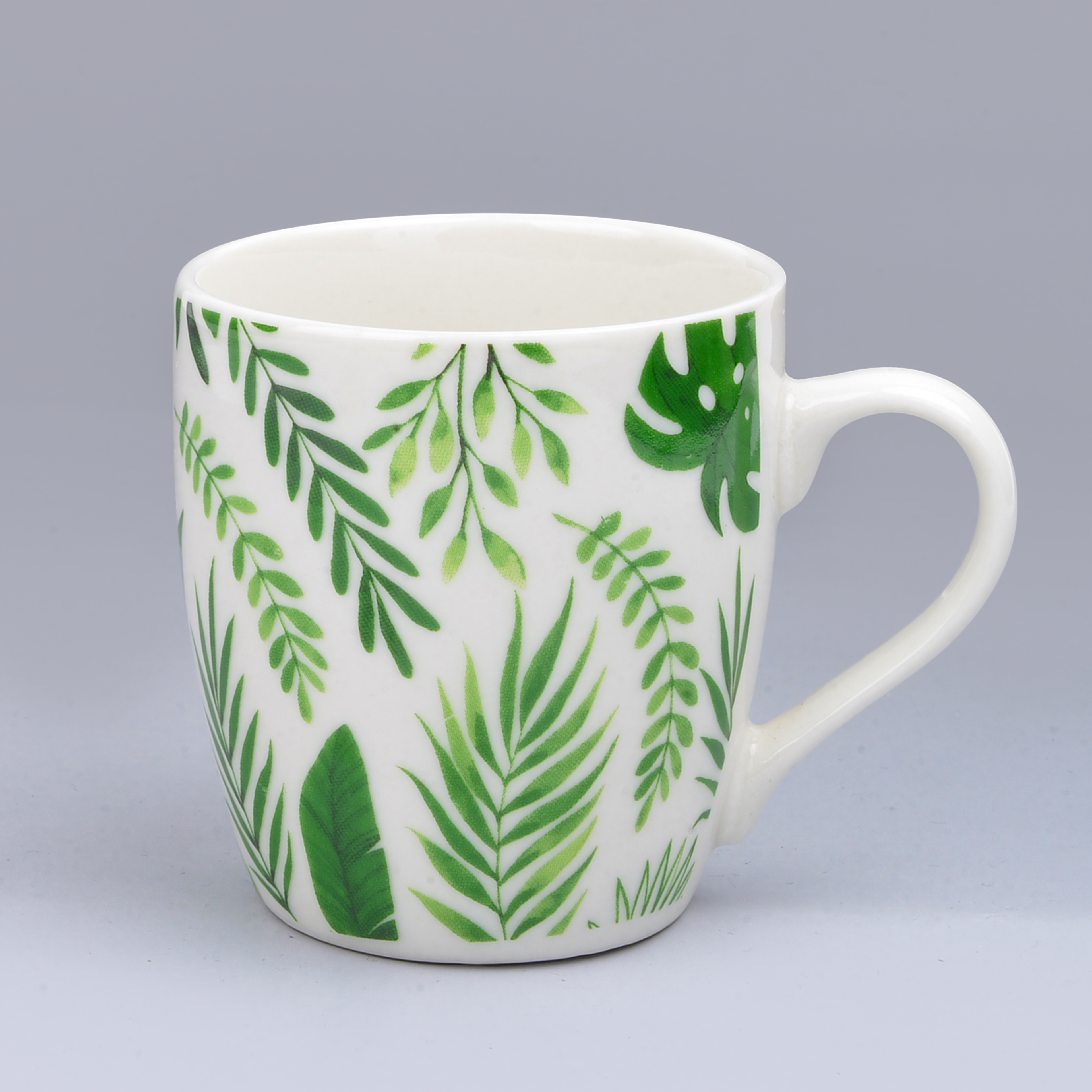 Cross-Border Ceramic Cup Mug Refreshing Green Leaf Series Foreign Trade Roasted Flower Cup Ceramic Cup Coffee Cup Application Scenario