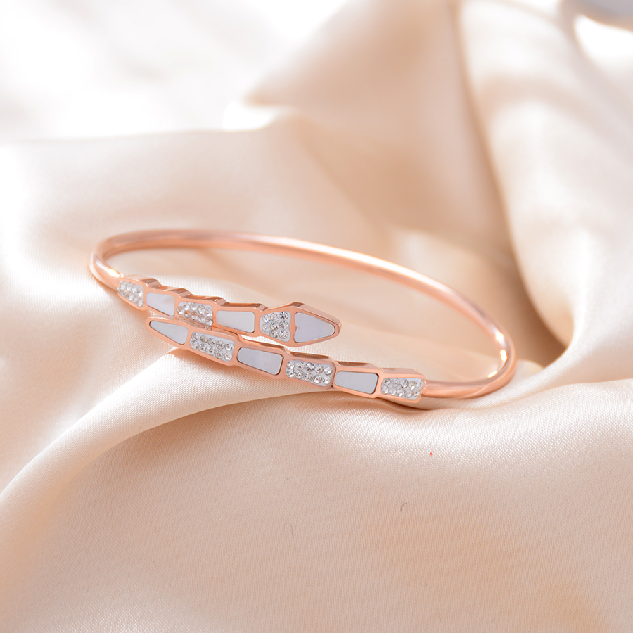 European, American and Korean personalized and fashionable shell mud diamond bracelet, titanium steel rose gold bracelet accessory, women's gift trend details Picture