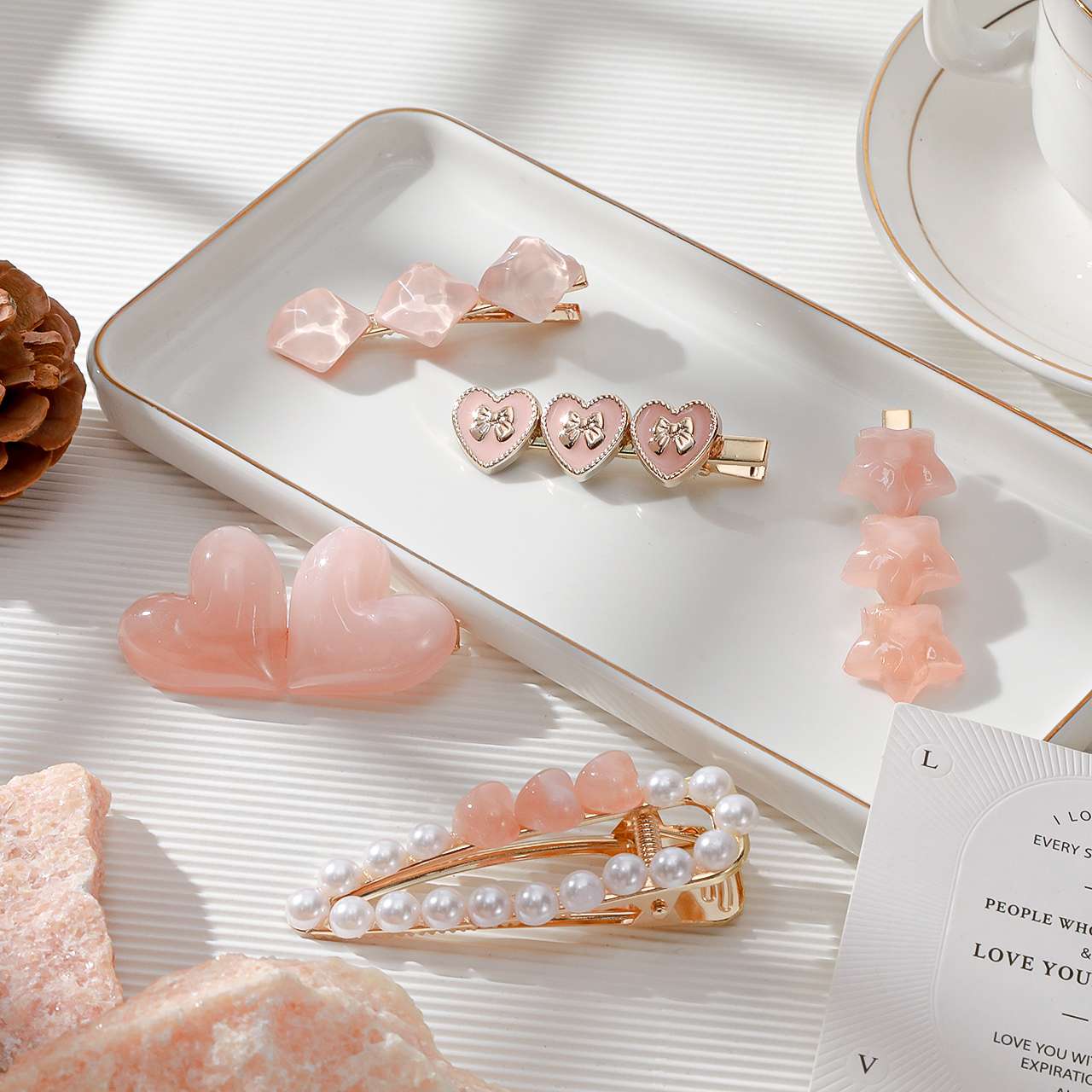 Creative accessories, shark clips, hair accessories, hair clips, unique design, fashionable and trendy, grab clips, hair care accessories, the first choice for ladies