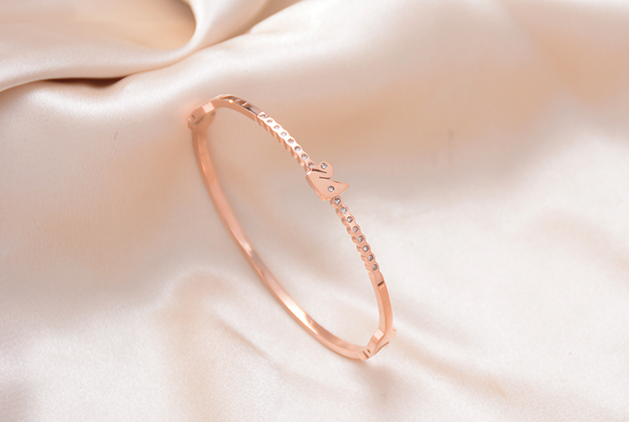 韩版个性简约细款小鹅手镯钛钢小钻手环玫瑰金饰品女礼物详情2