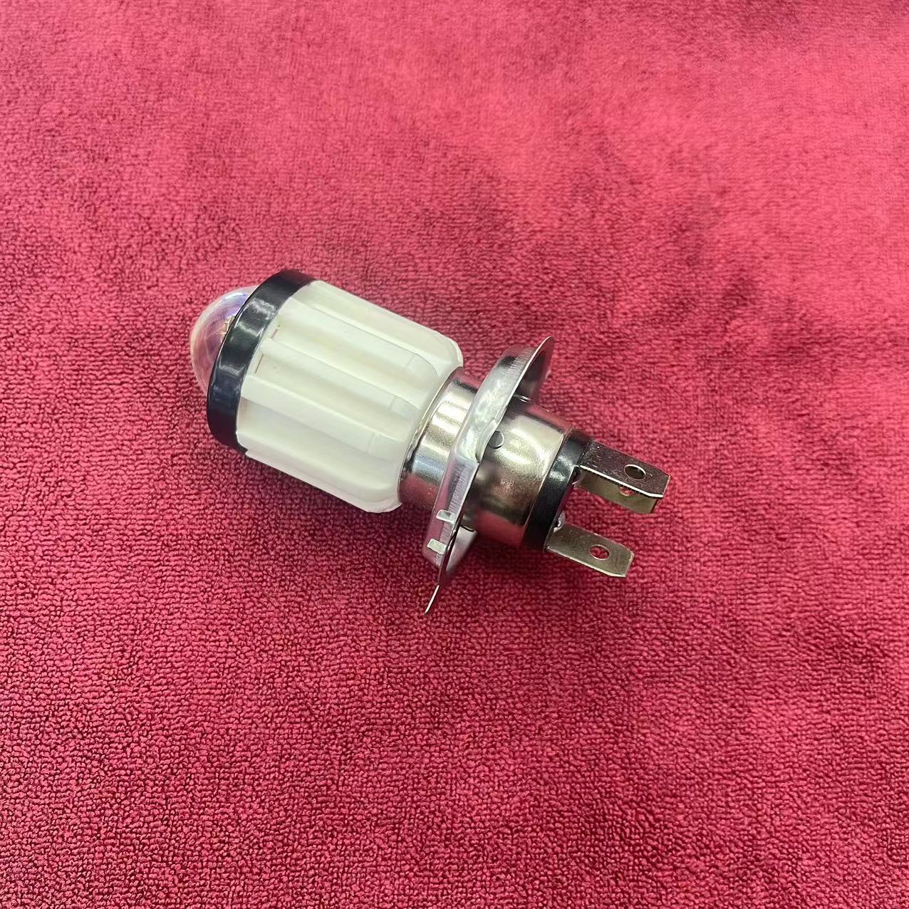 Motorcycle LED lights 12V-80V universal lens spotlights yellow and white spotlights three-prong lights Specification drawing