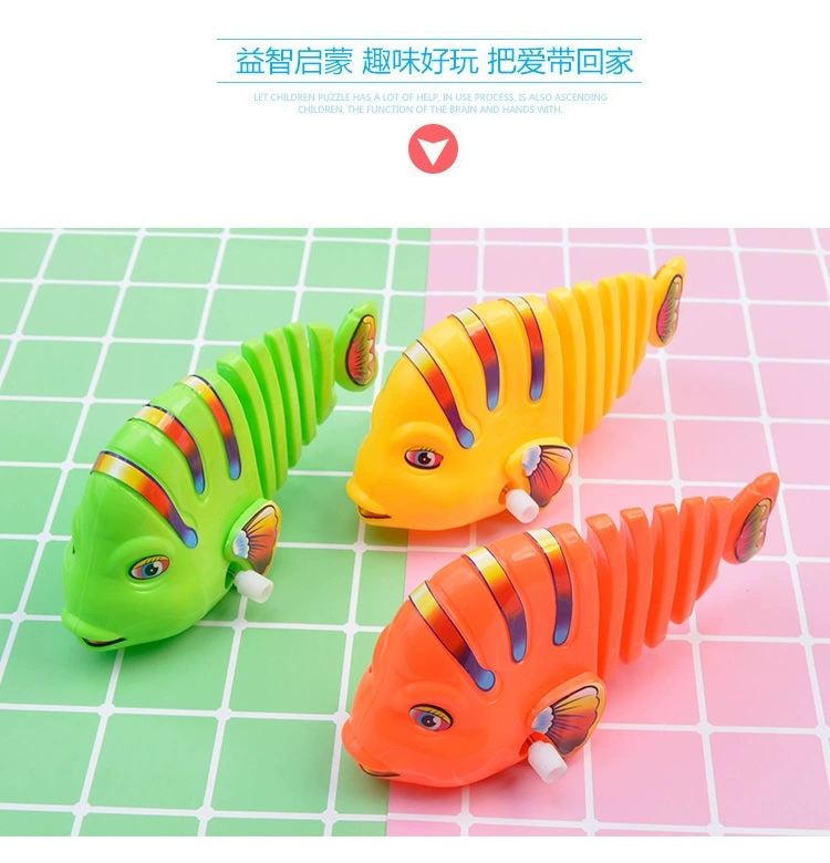 Cartoon creative winding spring swinging fish, imitation small animals that can run, small gifts that can move, swinging tail fish, children's toys detail image 5