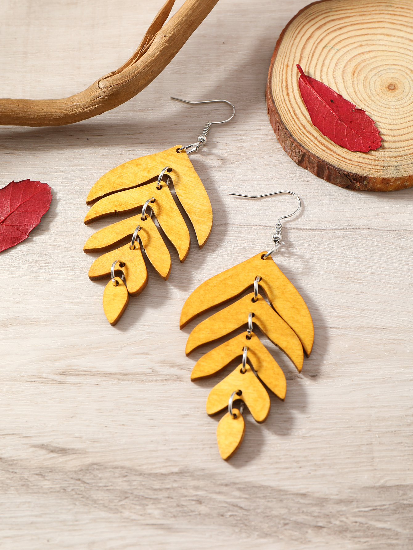 Korean Geometric Shape Personality Trend Earrings For Men And Women Simple Earrings Titanium Steel Triangular Ear Buckle Specification drawing