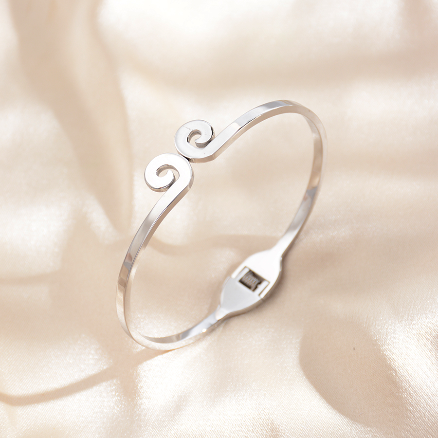 手镯/玉镯/手饰/玛瑙手镯/手镯玉镯细节图