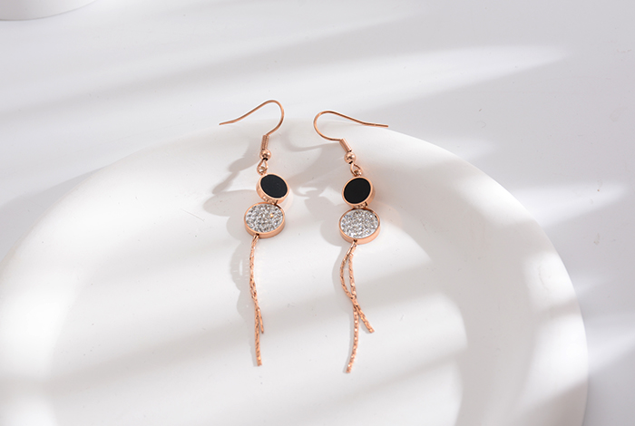 European, American and Korean trendy, personalized and fashionable black and white round mud diamond earrings, titanium steel diamond-encrusted earrings, rose gold jewelry for women pic 3