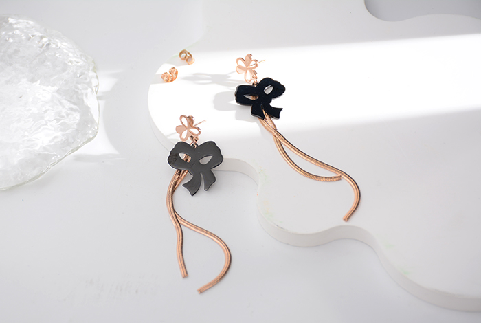 欧美韩时尚钛钢蝴蝶结流苏耳环玫瑰金黑色耳饰女款饰品详情3