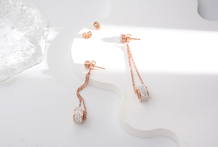 欧美潮流时尚百搭长款泥钻耳环钛钢玫瑰金镶钻耳饰女款饰品礼物详情3