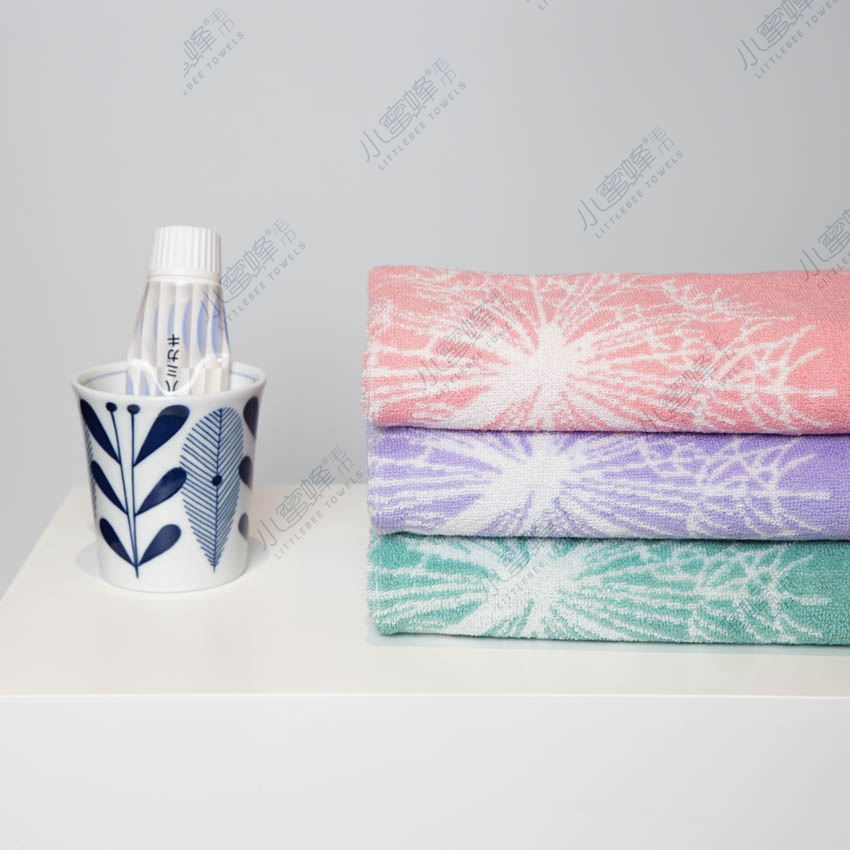 Little Bee Towel Strand Jacquard Adult Face Towel Little Bee Towel No. : 518 Specification drawing