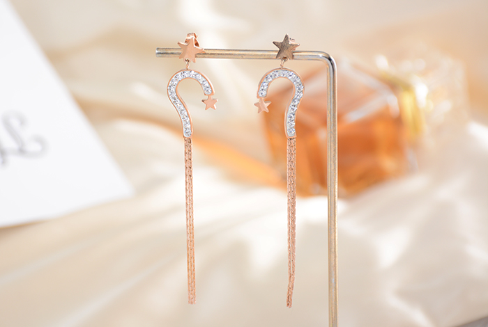 欧美韩版时尚镶钻问号流苏耳环钛钢玫瑰金泥钻耳饰女款饰品详情4