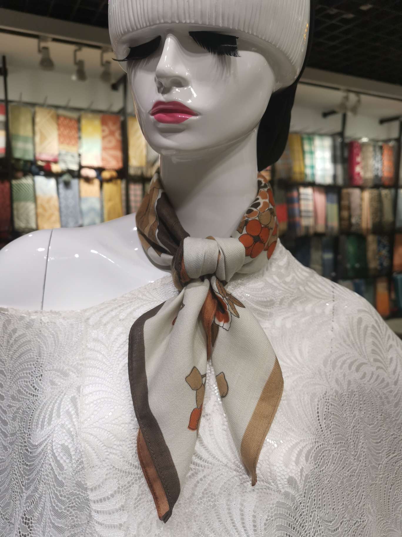 Silk Scarf Women's Senior Sense Of High-Grade Ladies All The New Scarf Bib Small Square Scarf 70*70 undefined