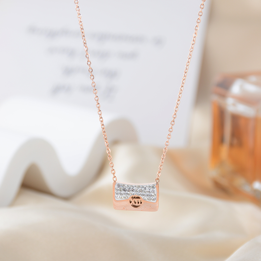 European, American and Korean fashion Roman bag, diamond necklace, titanium steel plated 18k rose gold collarbone chain, non-fading women's style