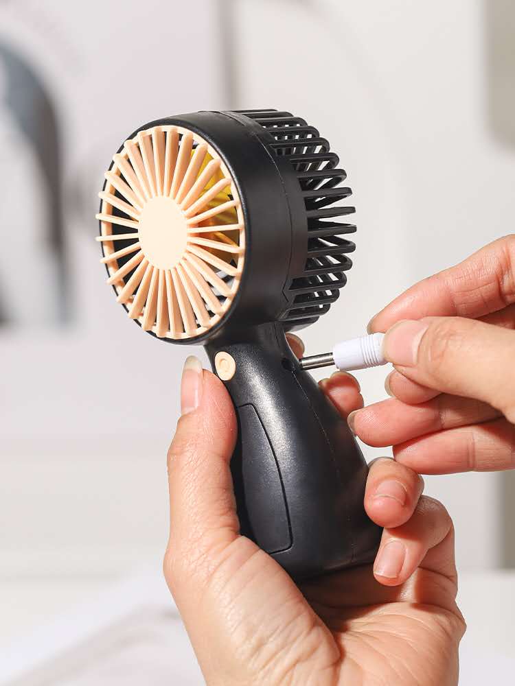 新款迷你手持小风扇 户外便携充电USB小型台式电扇学生桌面风扇产品图