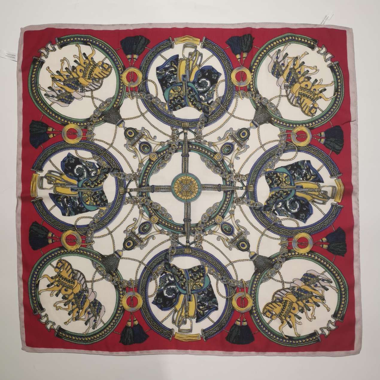 Silk Scarf Women's Senior Sense Of High-Grade Ladies All The New Scarf Bib Small Square Scarf 70*70 Item Picture