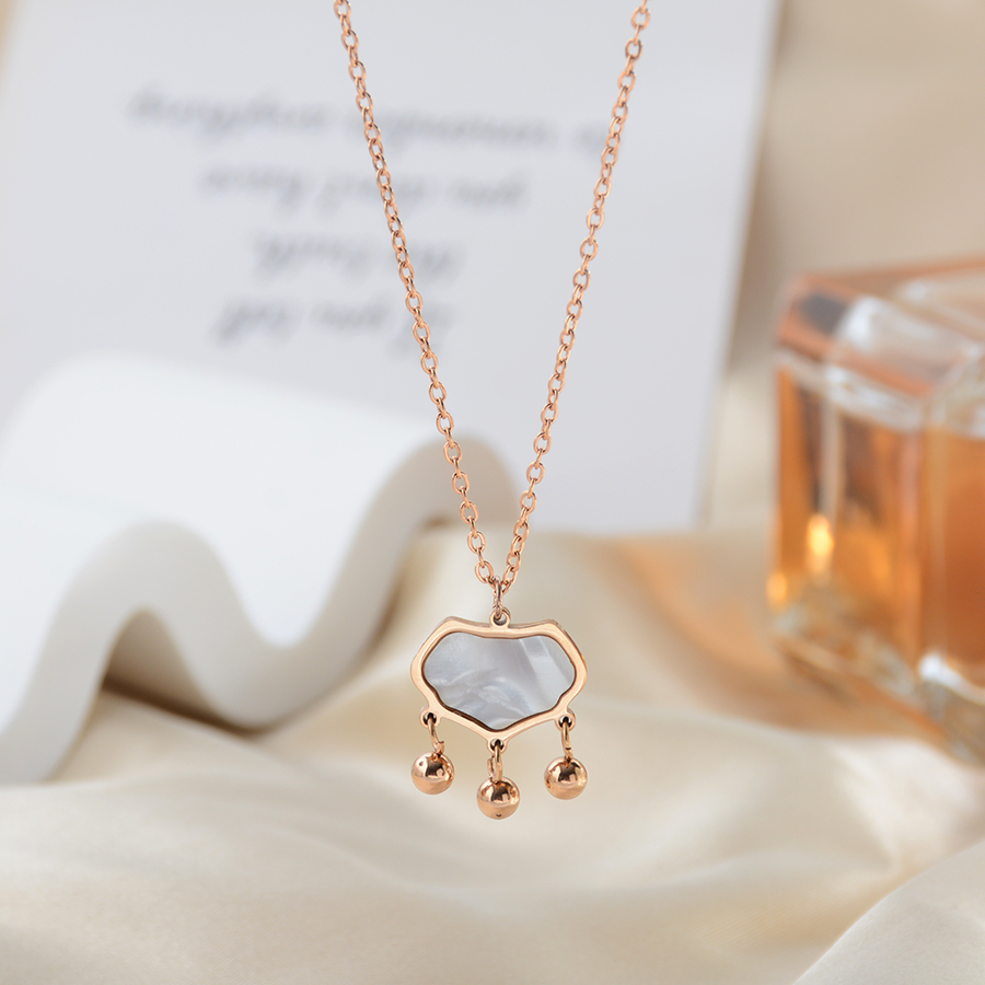 European, American and Korean fashion retro shell longevity lock bead necklace, titanium steel plated 18k rose gold women's accessory collarbone chain, versatile details Picture