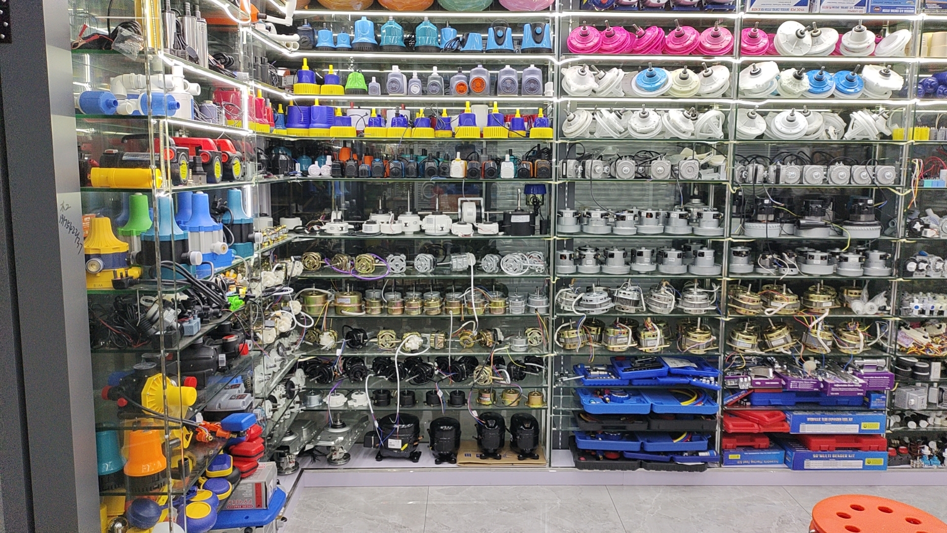 Yiwu Maorun Hardware describe pic - 2