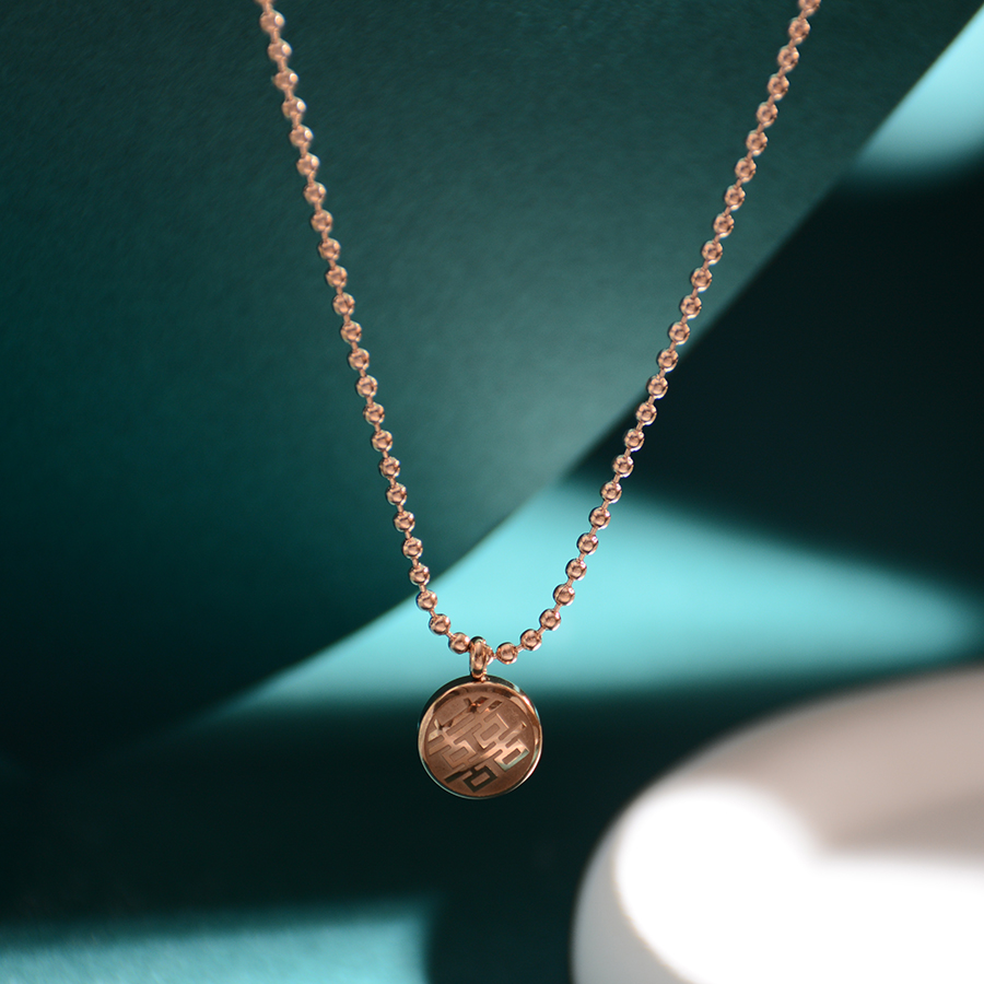 项链/吊坠/珍珠/珍珠项链/饰品白底实物图