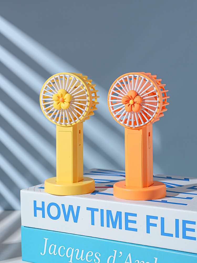 迷你清新花朵手持usb充电风扇可站立带灯光风速两档可调学生可爱产品图