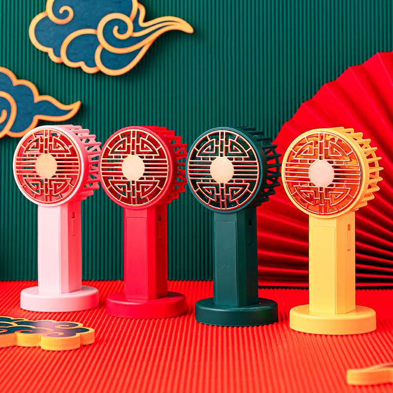 2024新款便捷二档灯光国潮风迷你usb充电小风扇礼品产品图
