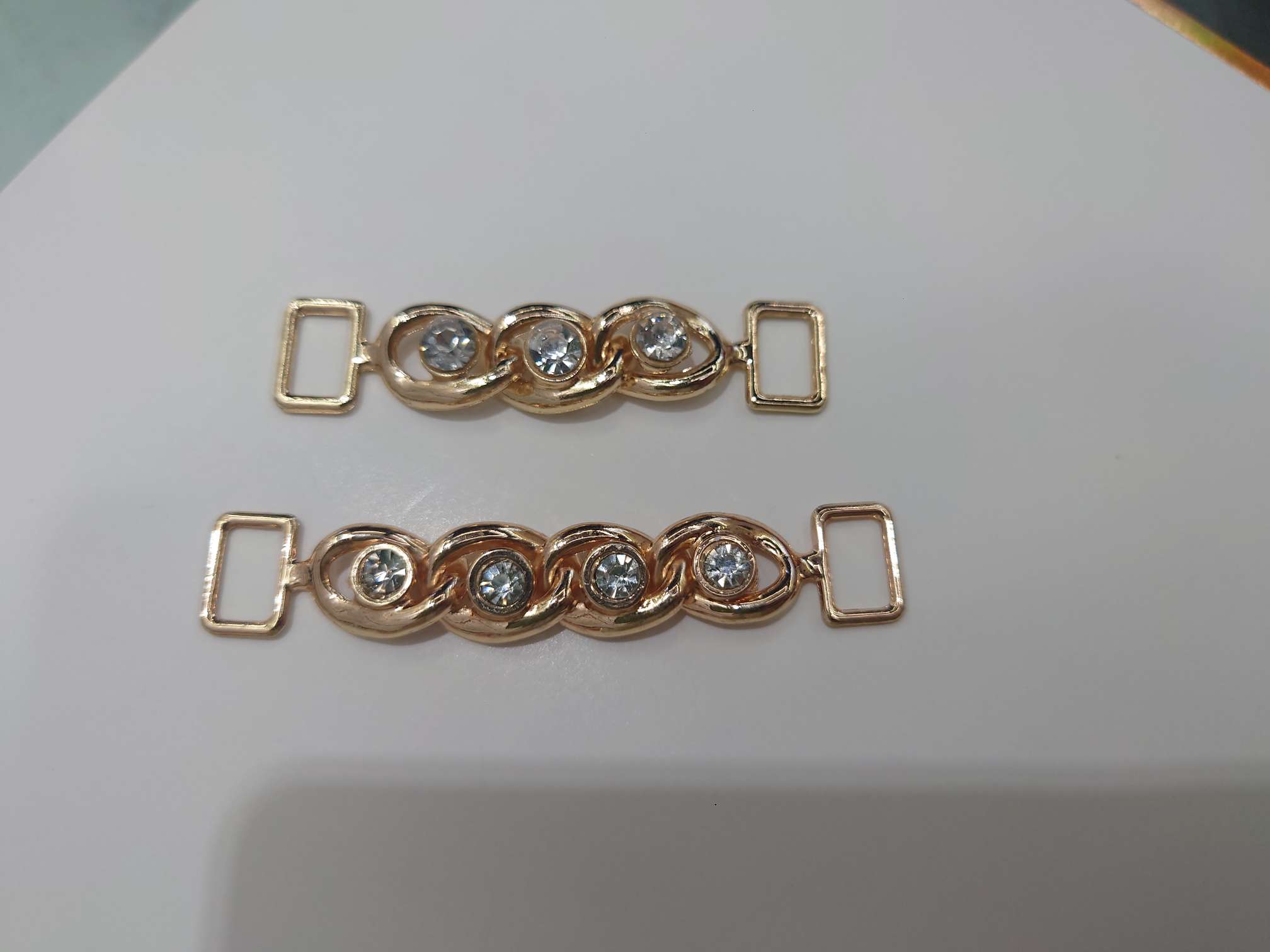 Hot-selling bestseller! High-end clothing chains, fashionable decorative elements, DIY handcrafted materials for clothing accessories and decorative buttons, customizable detail image 2