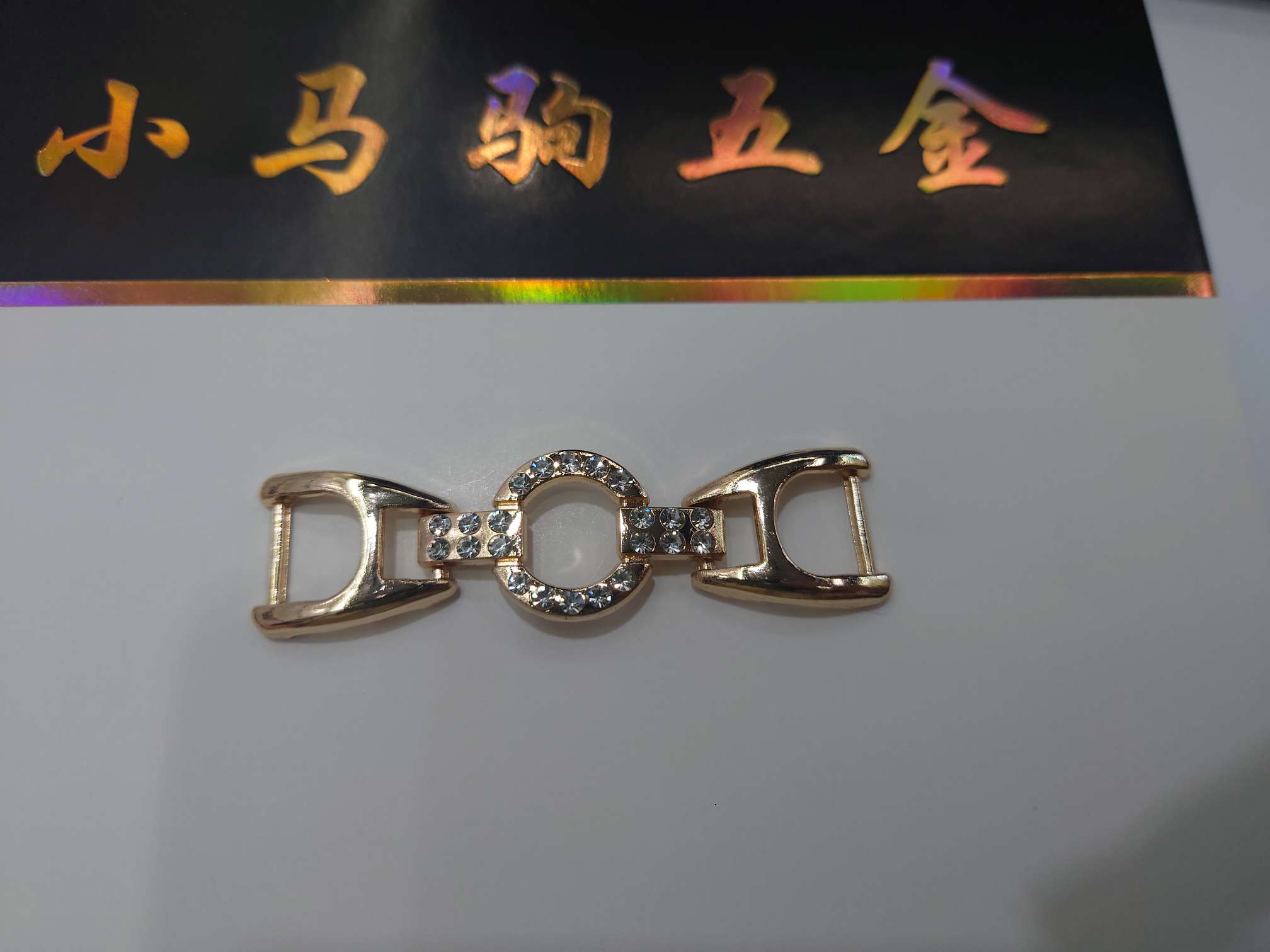 Hot-selling bestseller! Diamond-encrusted high-end alloy accessories, clothing decorative buttons, enhance your fashion taste, customizable