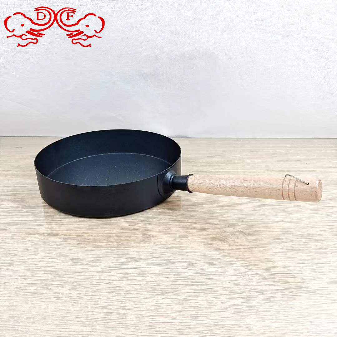 DF99118 Sticky pan, frying pan, wok, Extra thick, large capacity, double ears, household universal, handle, anti-sticking, Japanese and Korean wheat stone pan, DF TRADINGHOUSE Application Scenario