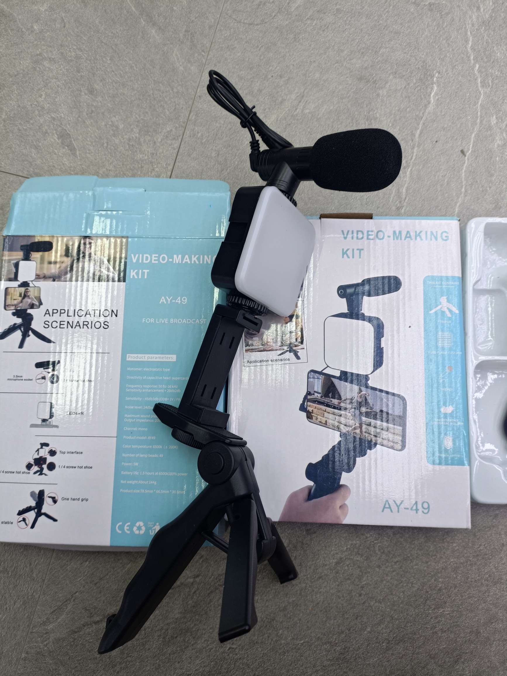 便携三脚架直播套装 补光灯麦克风支架LED电池款 直播摄影方形会议灯口袋补光灯 手持摄影灯 桌面无线直播灯手机补光灯详情图2