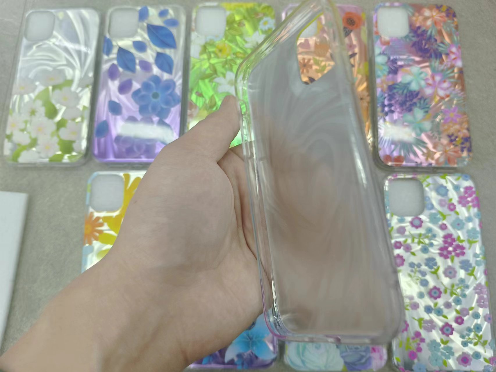 手机壳/苹果14手机壳/14手机壳/手机壳苹果14/硅胶手机壳白底实物图