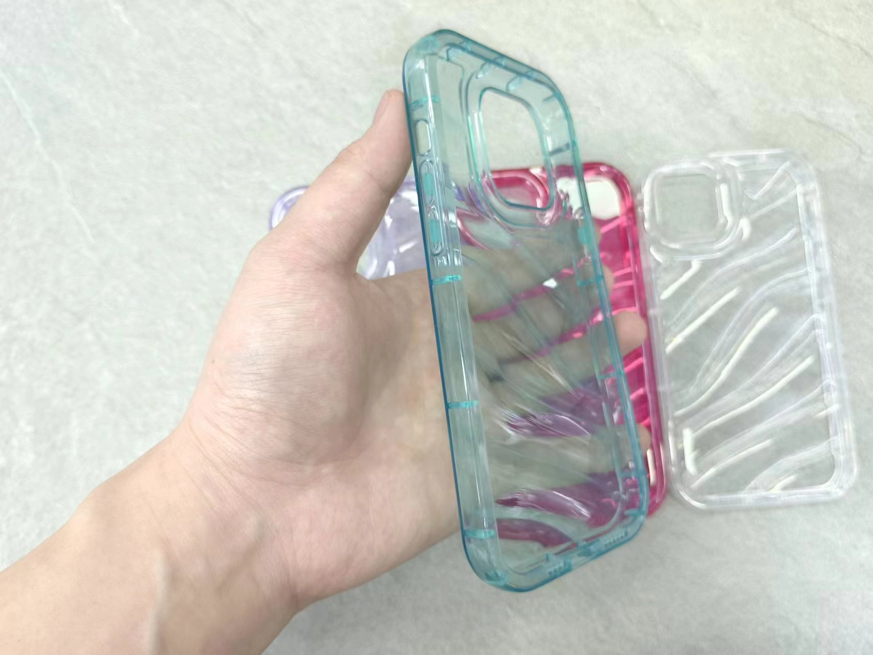 All-inclusive shockproof wavy pattern phone case Application Scenario
